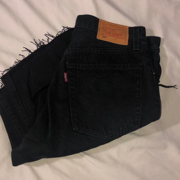 Levi’s High Waisted Jean Shorts - Picture 4 of 10